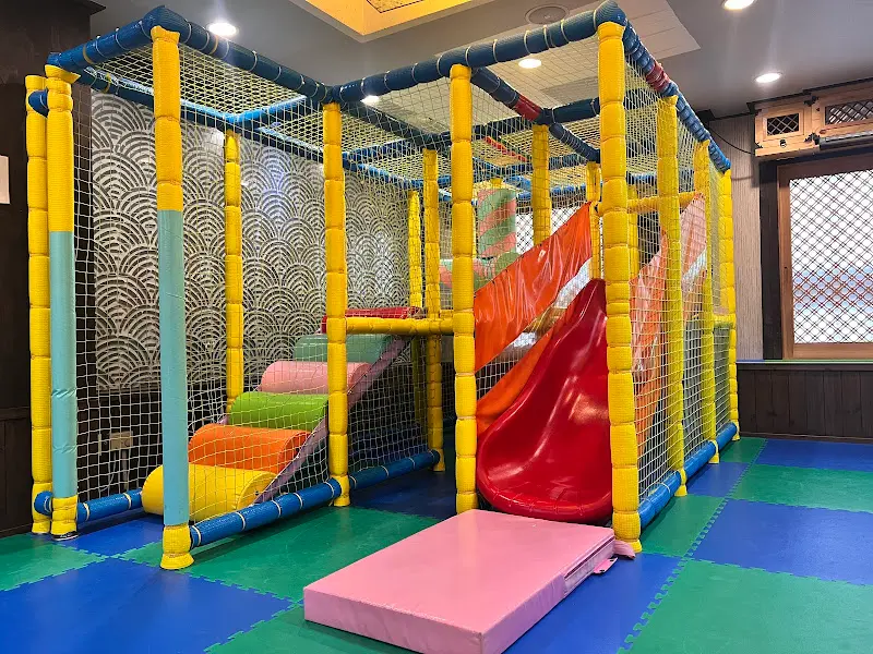 아이들을 위한 놀이방 시설