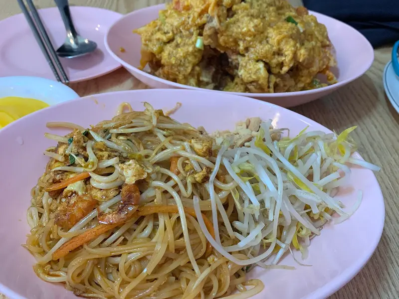 팟타이와 푸팟퐁커리