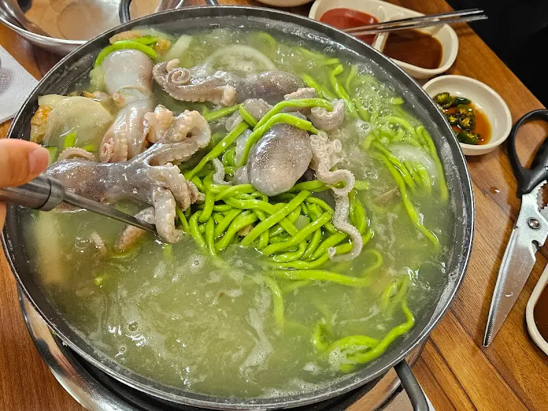 살아 움직이는 듯한 낙지