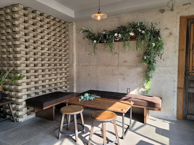 카페 내부 인테리어