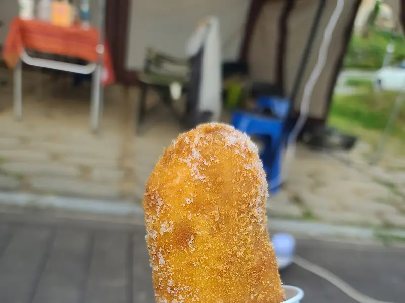 설탕 묻은 핫도그