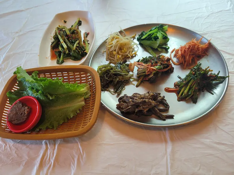 싱싱한 나물 한 상