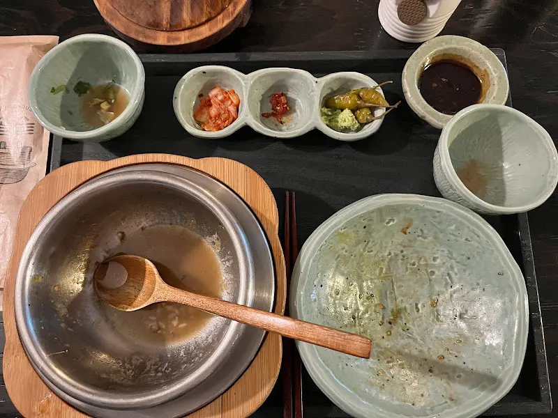 식사를 마친 테이블