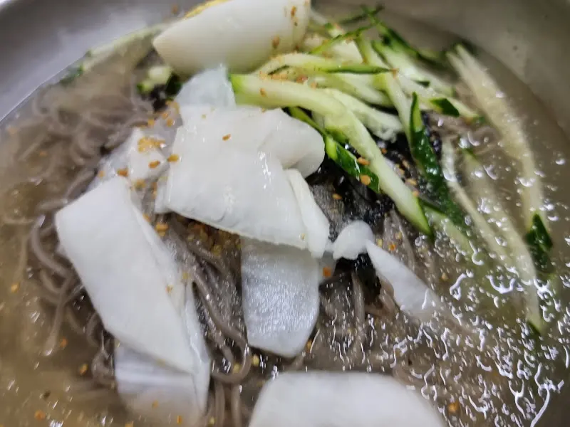 시원한 물막국수