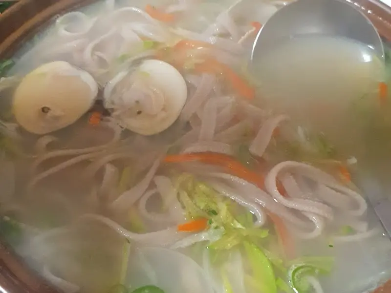보리바지락칼국수의 모습