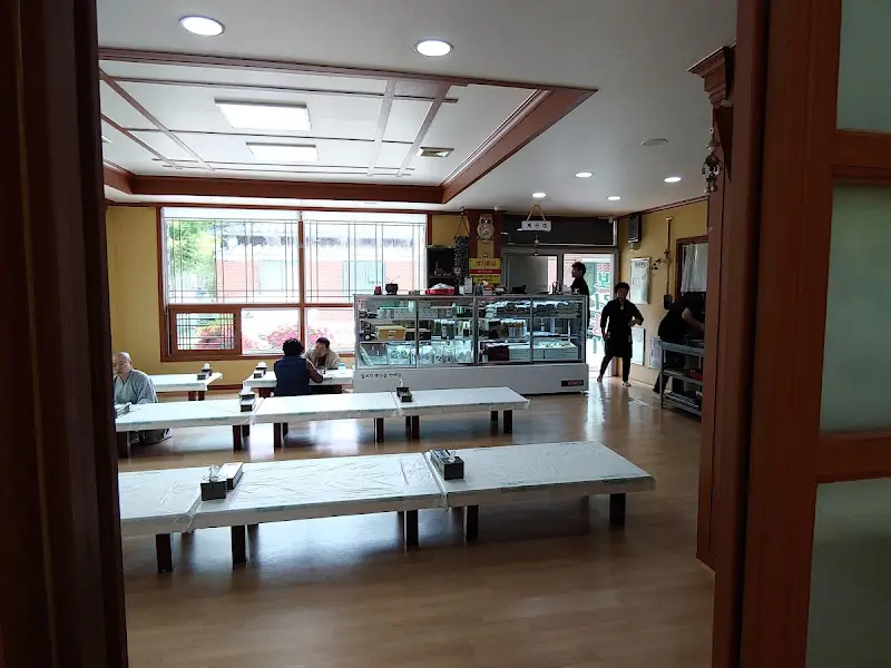 식당 내부 모습