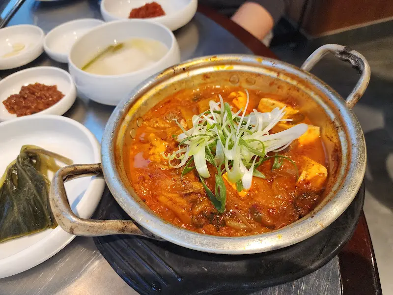 맛깔스러운 김치찌개