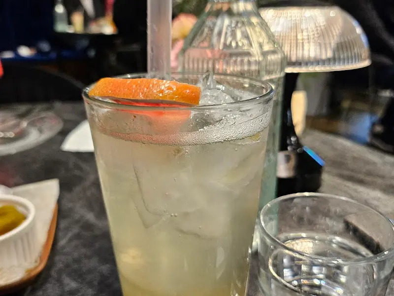 폴이네키친 음식