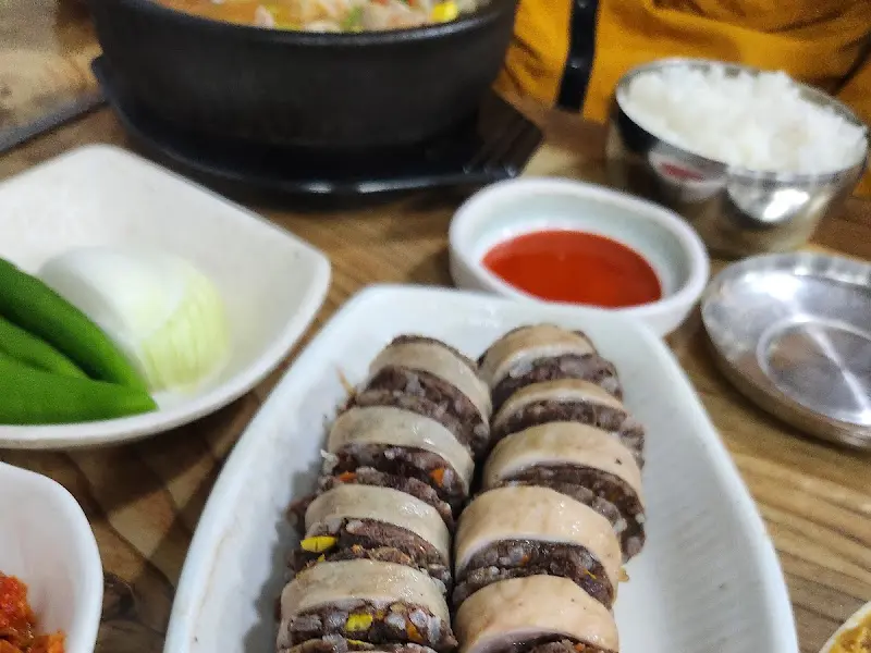 빙그레 국밥 암뽕순대