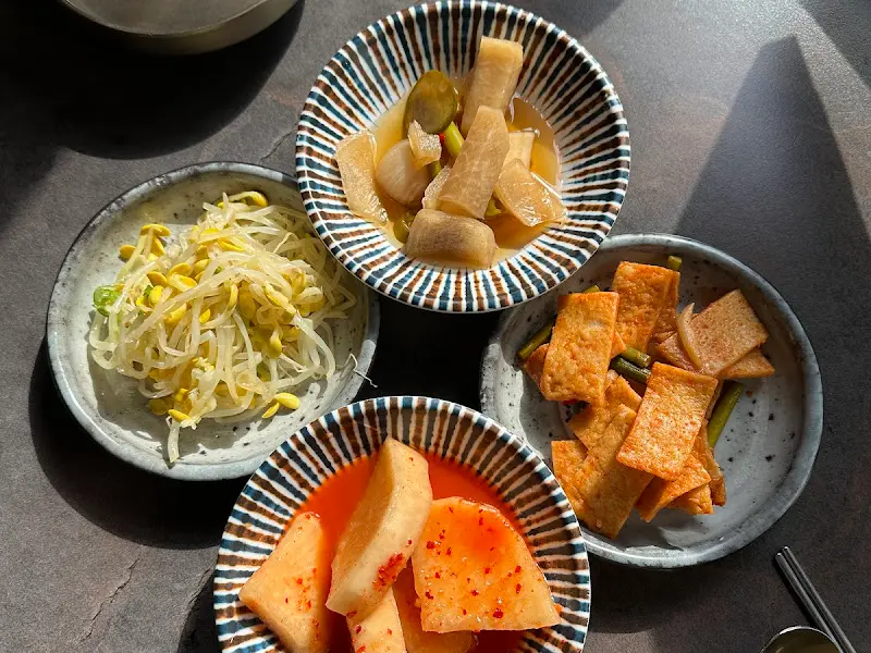 깔끔한 반찬 세팅