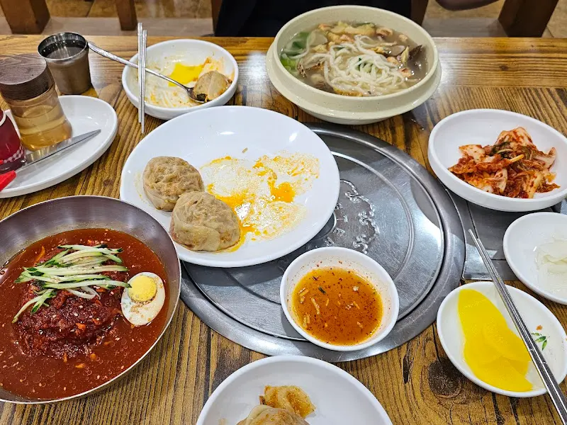 이가네 칼국수 전체 상차림