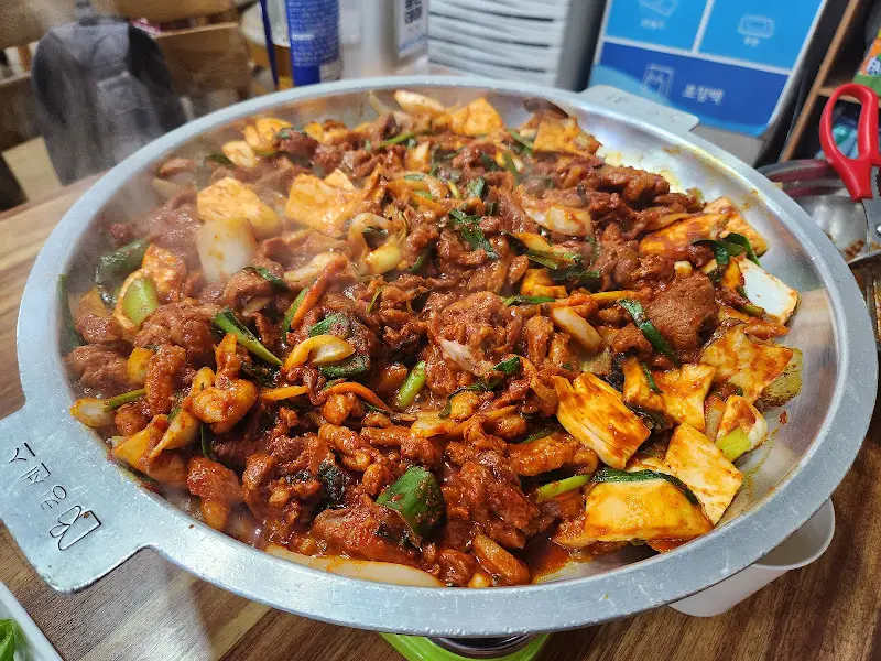 잘 익은 오리 불고기의 모습