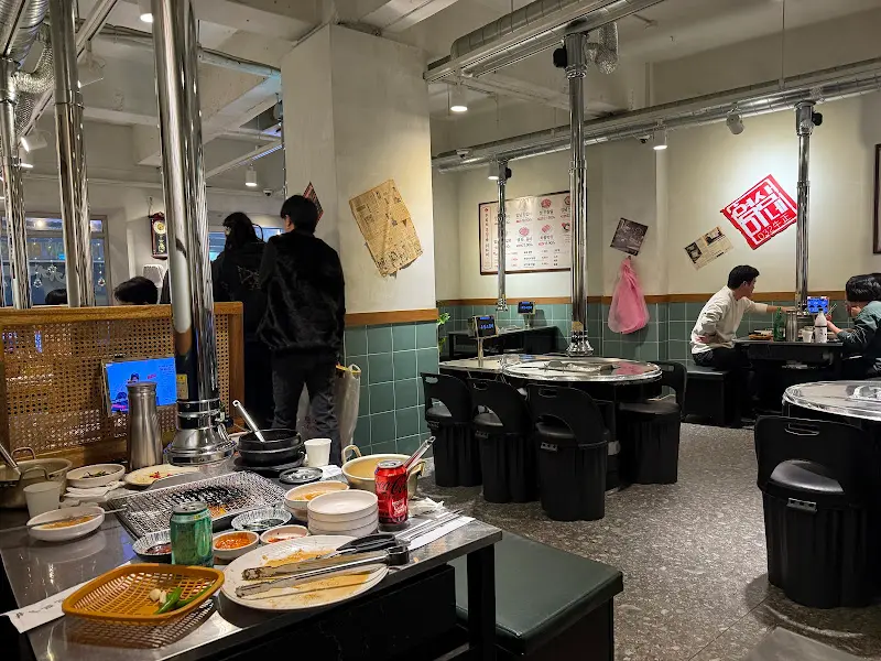 활기찬 매장 분위기