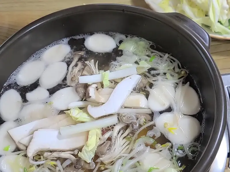 만두 샤브 전골에 칼국수