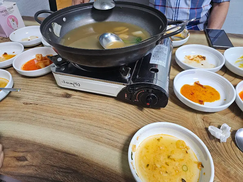 만두전골 한 상 차림