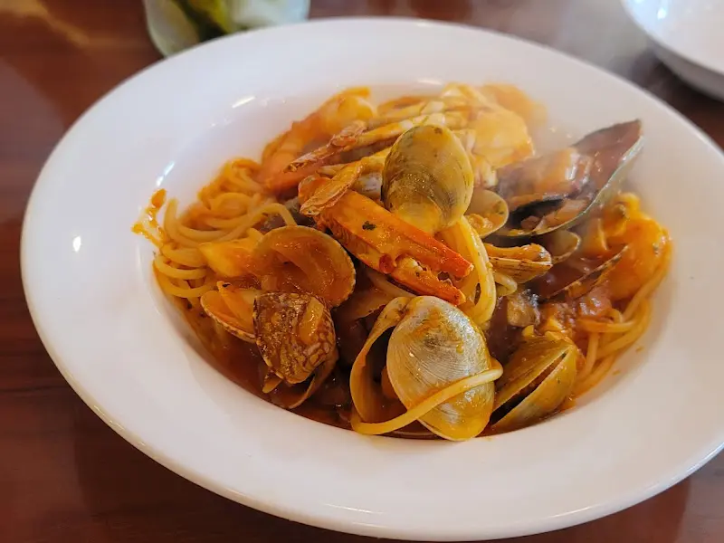 해산물이 듬뿍 들어간 로제 파스타