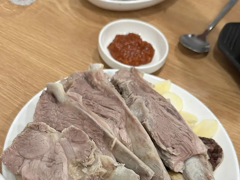 모듬수육과 곁들임