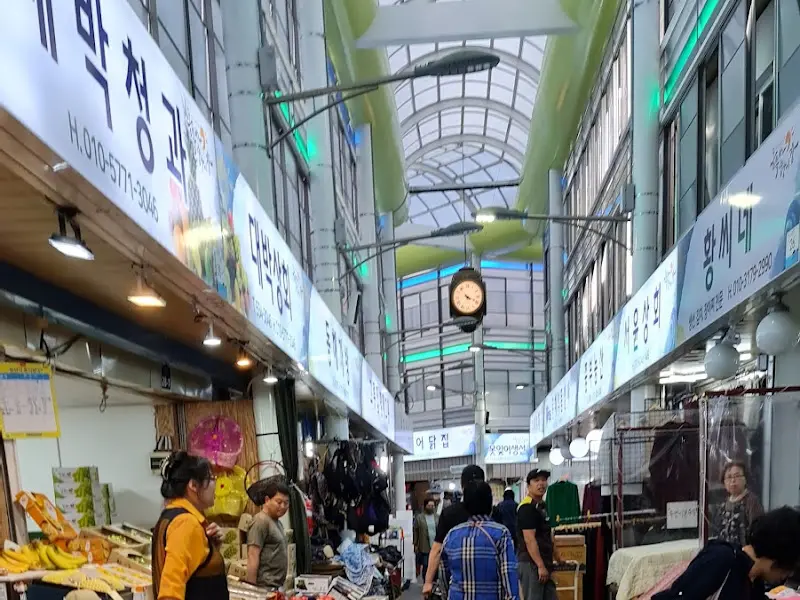 재래시장 내부