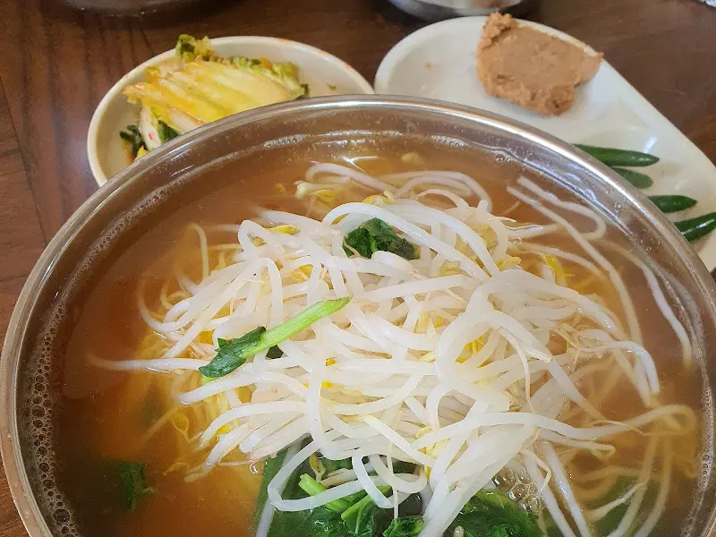 잔치국수 근접샷