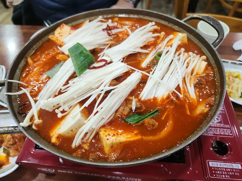 쪽갈비김치전골