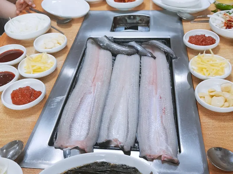 장어 굽기 전