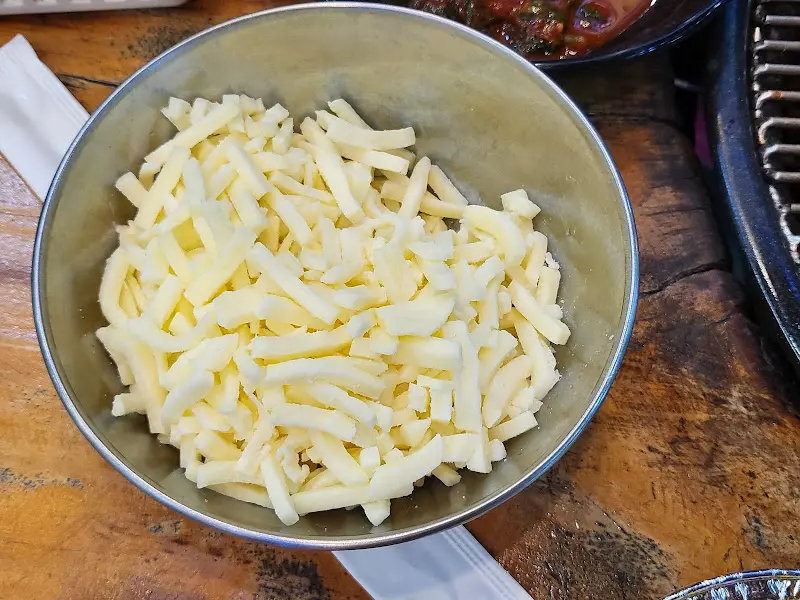 싱싱한 모짜렐라 치즈