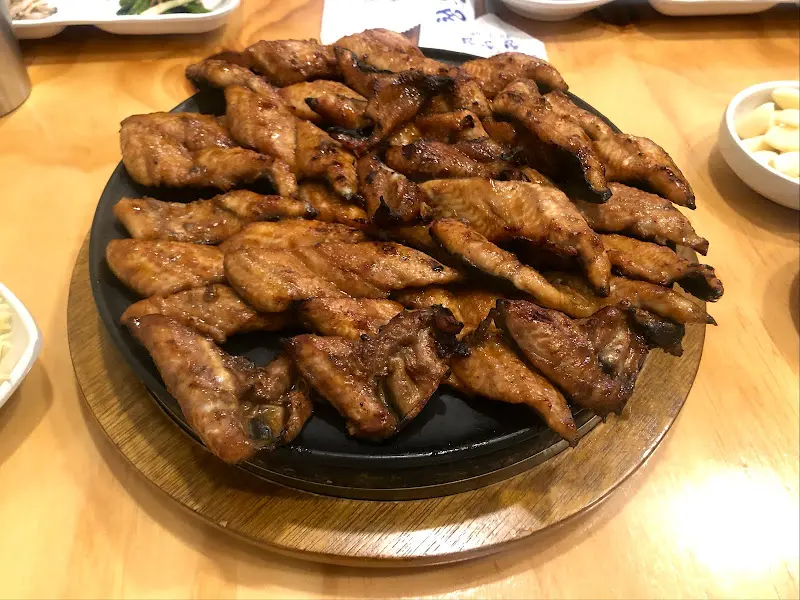 푸짐하게 구워진 장어