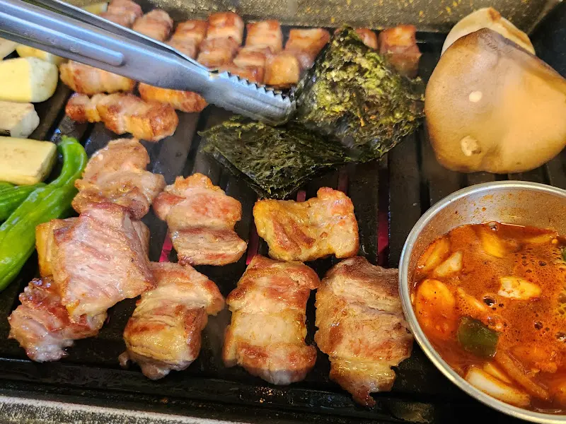 김에 싸 먹는 숙주와 고기