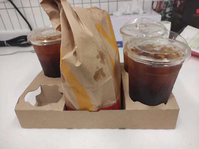 맥도날드 테이크 아웃