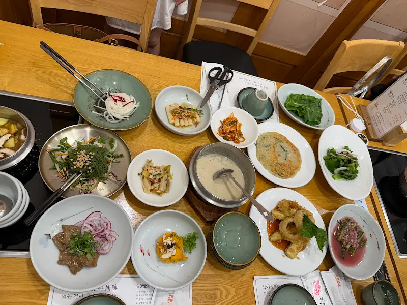 다양한 밑반찬 클로즈업