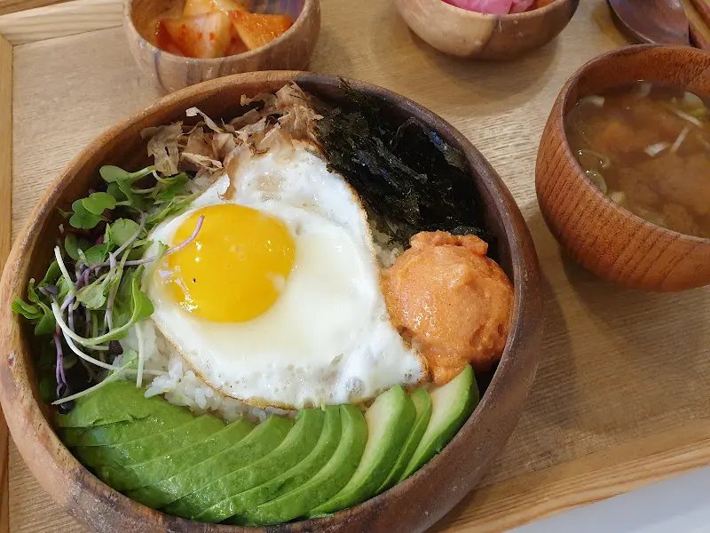 명란 아보카도 덮밥