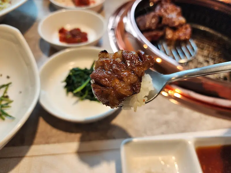 갈비와 밥의 조화