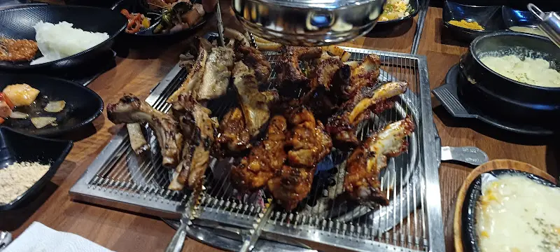 푸짐한 쪽갈비 한 상