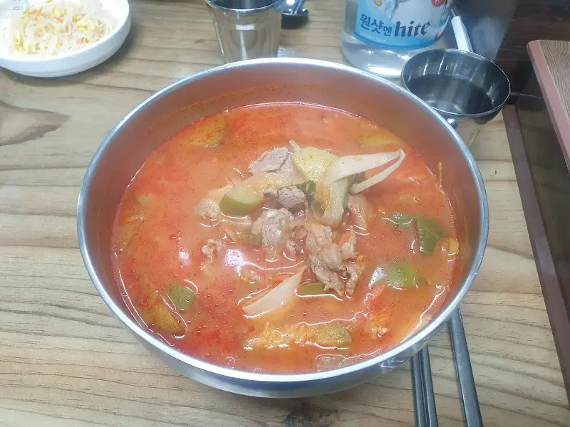 애호박찌개국밥 전체샷