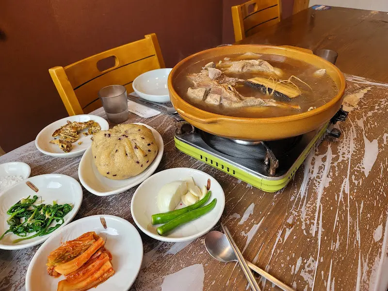 오리백숙 한 상 차림