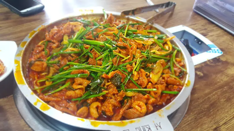 오리불고기 익어가는 모습