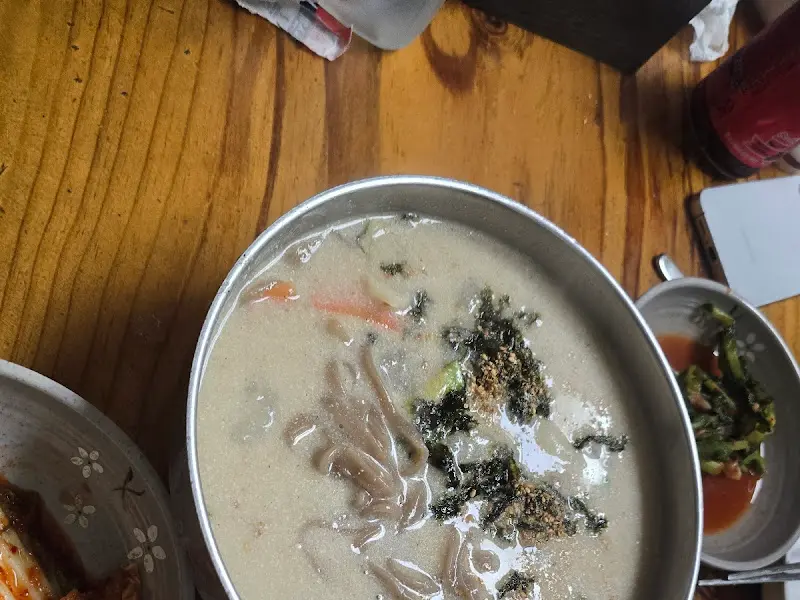 고소한 메밀 들깨 칼국수