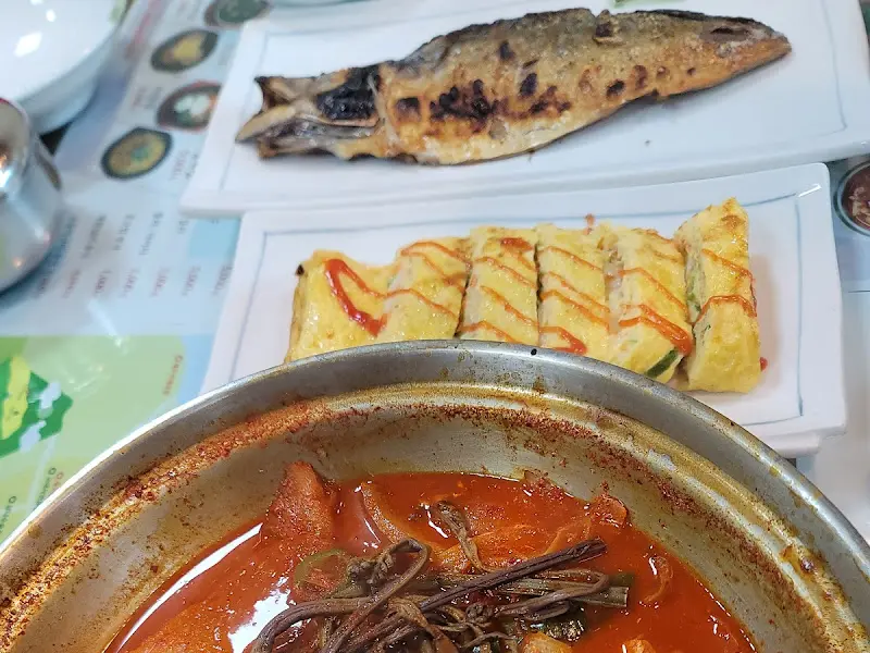 갈치조림과 밑반찬