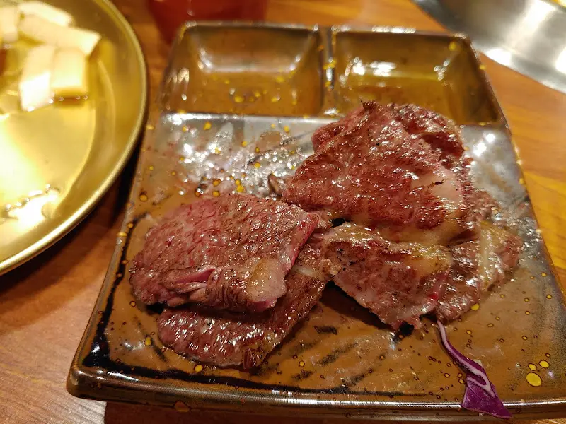 잘 구워진 한우