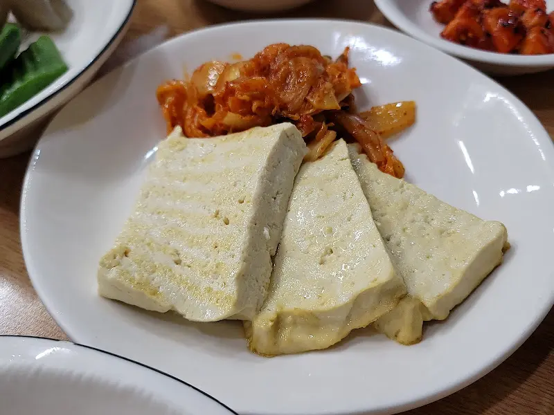 마늘 두부김치