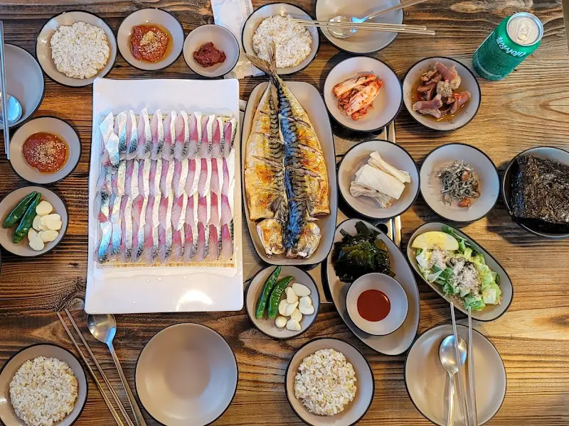 고등어회 한 상 차림