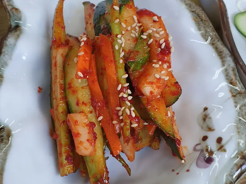 젓갈 향이 매력적인 오이무침