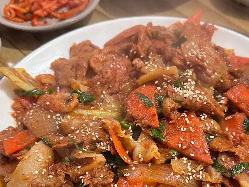 윤기 자르르 제육볶음