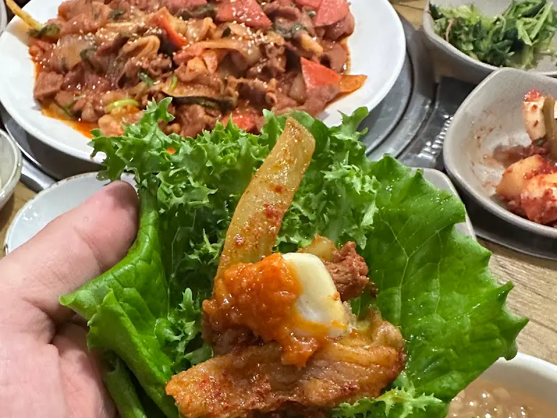 제육쌈밥 한 쌈