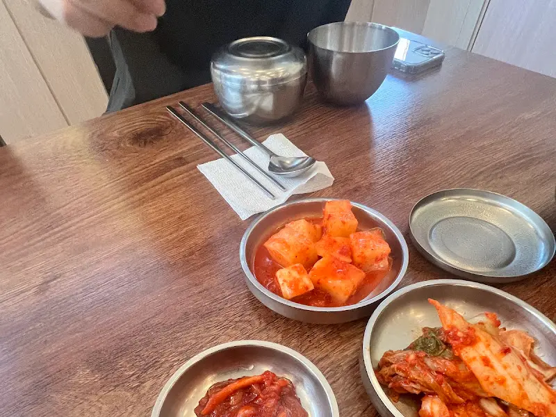 넷길이콩나물국밥 밑반찬