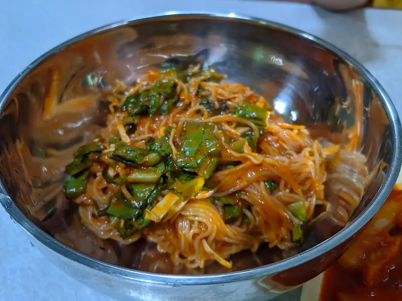 희망휴게실 비빔국수