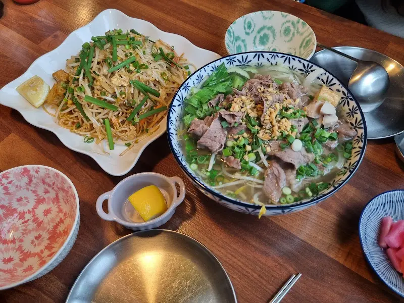 팟타이와 쌀국수 전체샷