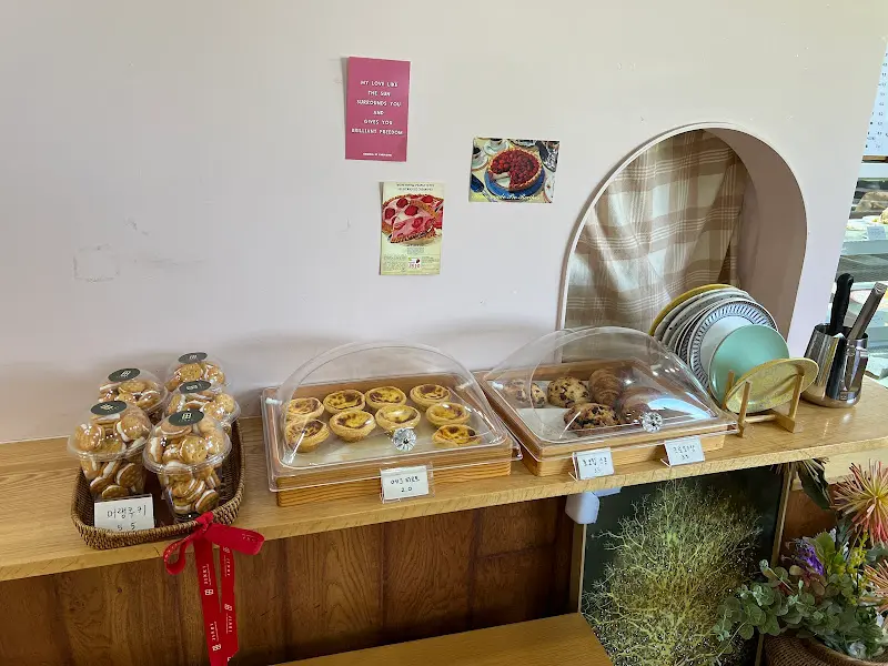 진열된 디저트류