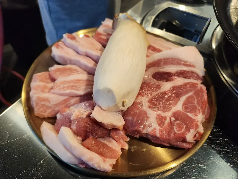 무쇠팔 세트 고기