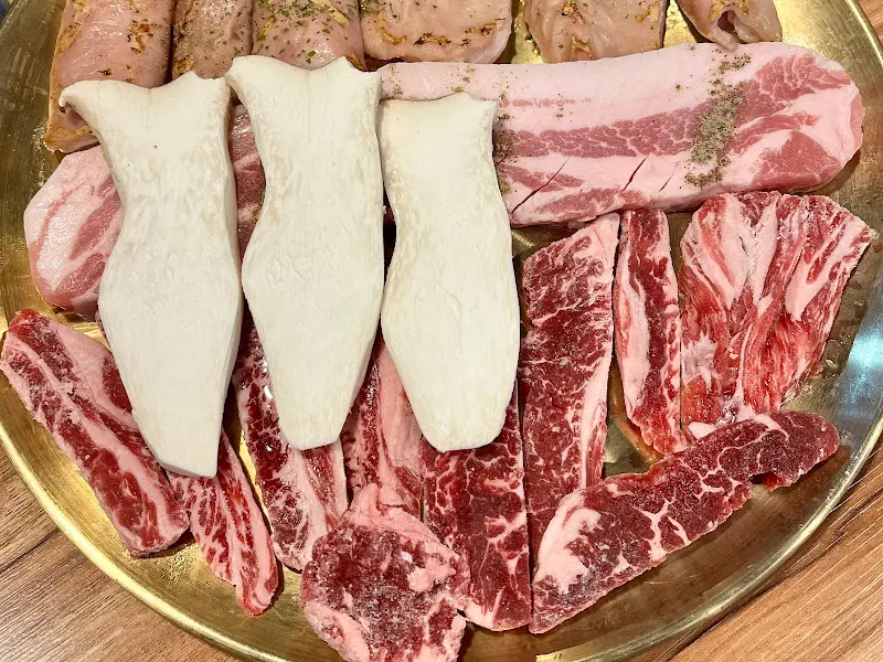 신선한 막창과 고기